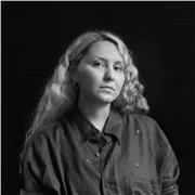 Digital retoucher professionista offre lezioni di Photoshop